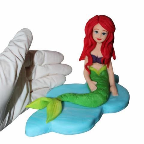 Figurina Sirena cu Par de Foc